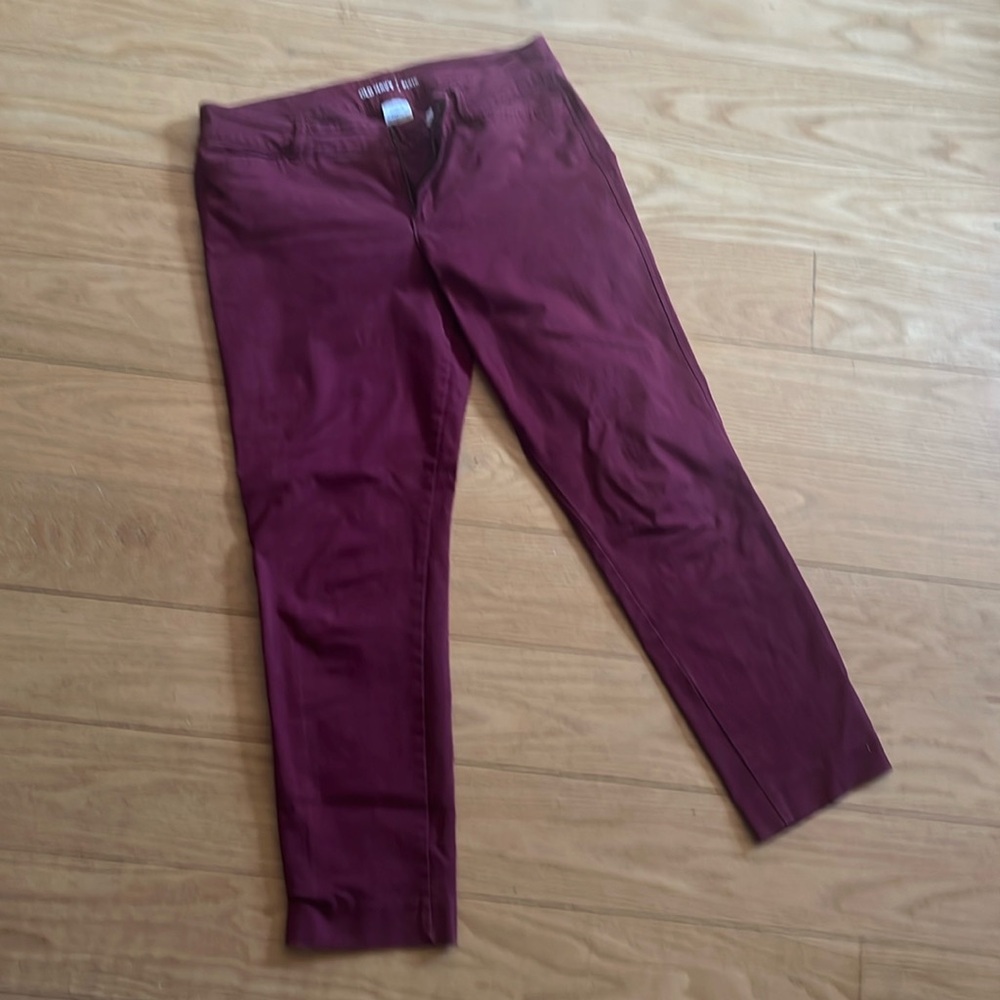 Maroon pixie pants, in very good condition